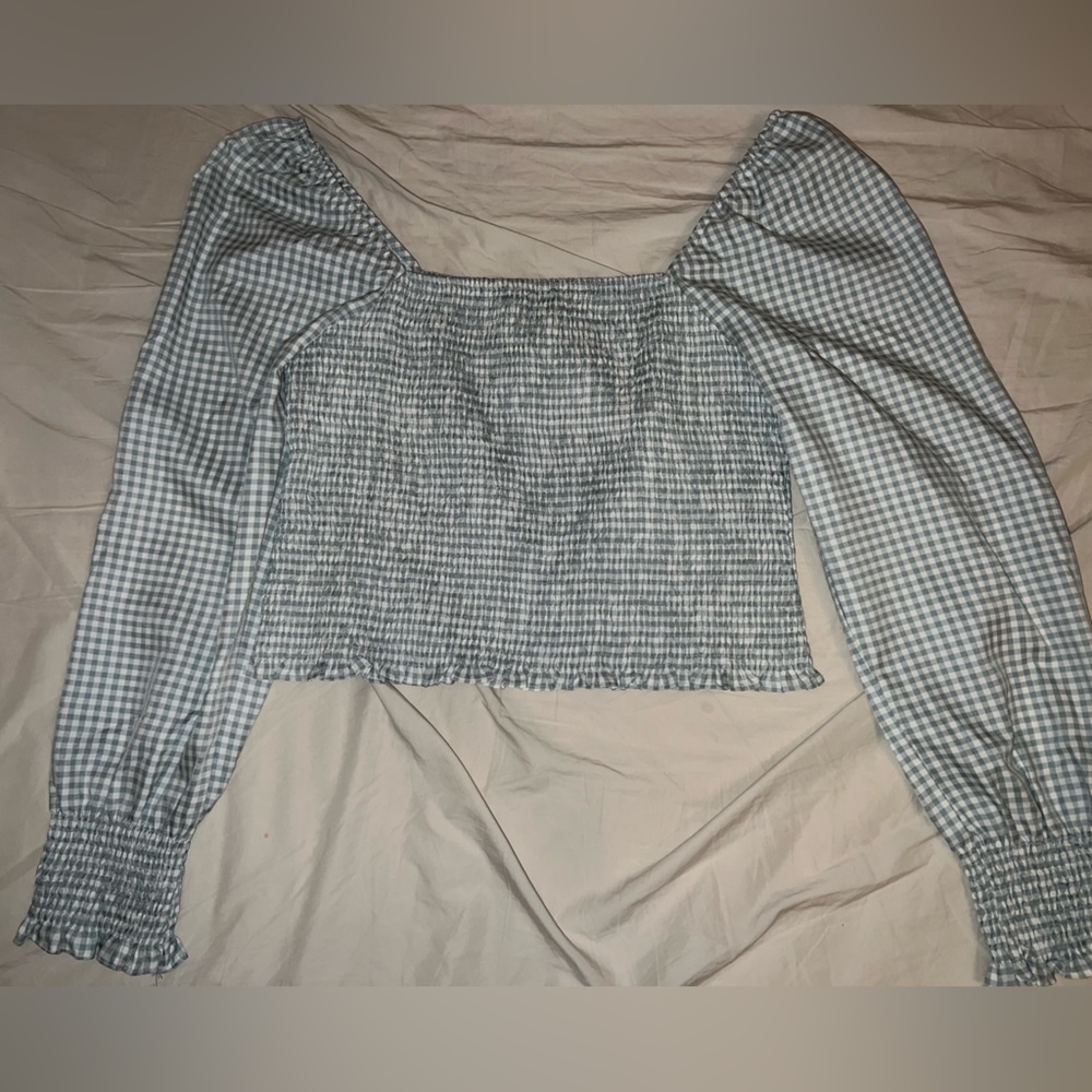 Blue and white off the shoulder top. Size XL.